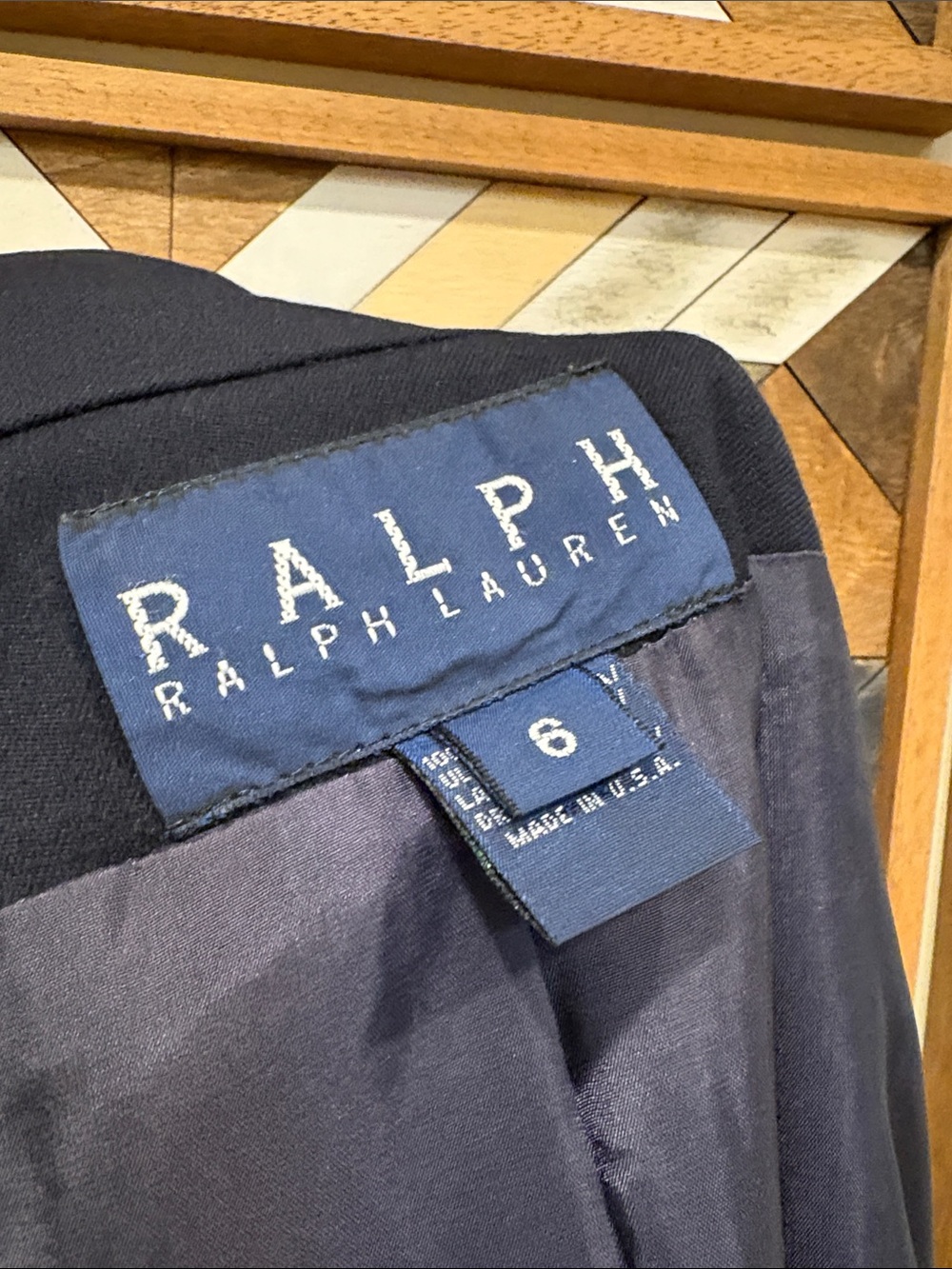 Vintage RALPH Ralph Lauren Navy Double-Breasted Blazer with Gold Buttons size 6 - Picture 8 of 15